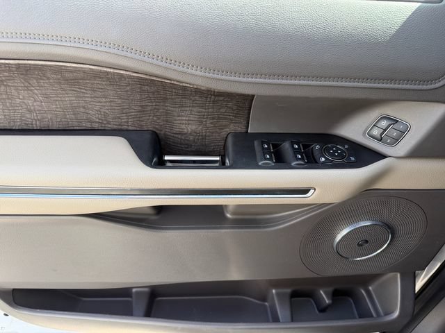 Used 2020 Ford Expedition Limited AWD/4WD image 33