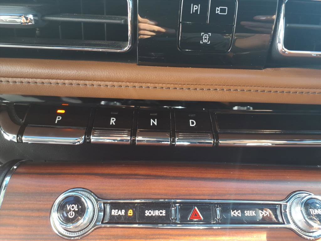 Used 2021 Lincoln Aviator Reserve w/ Equipment Group 201A image 22