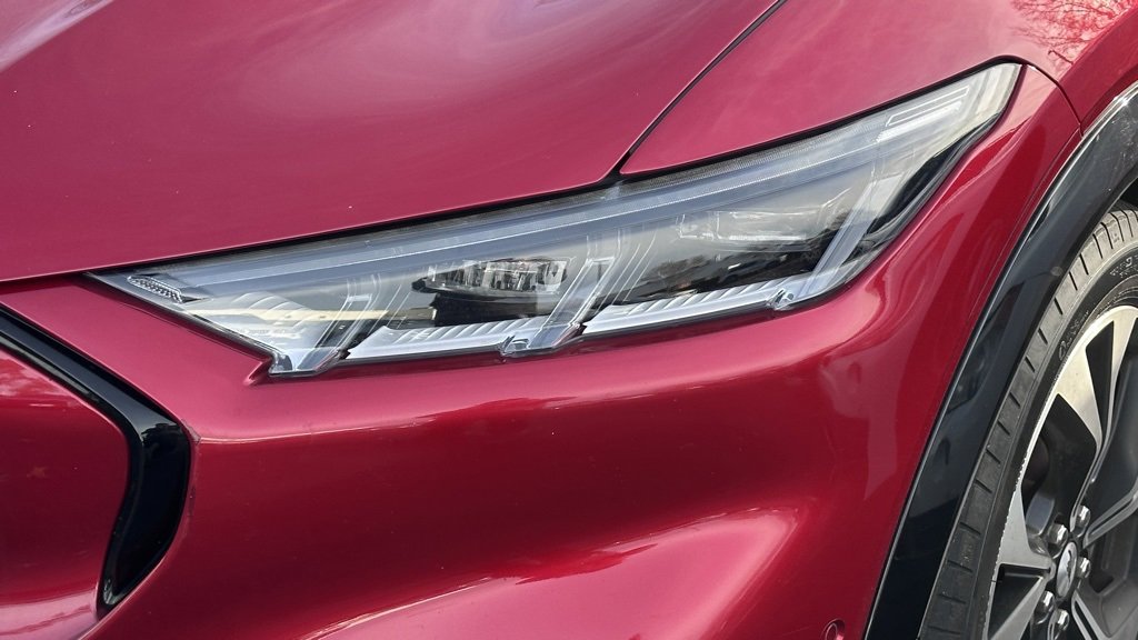 Used 2021 Ford Mustang Mach-E Premium image 12