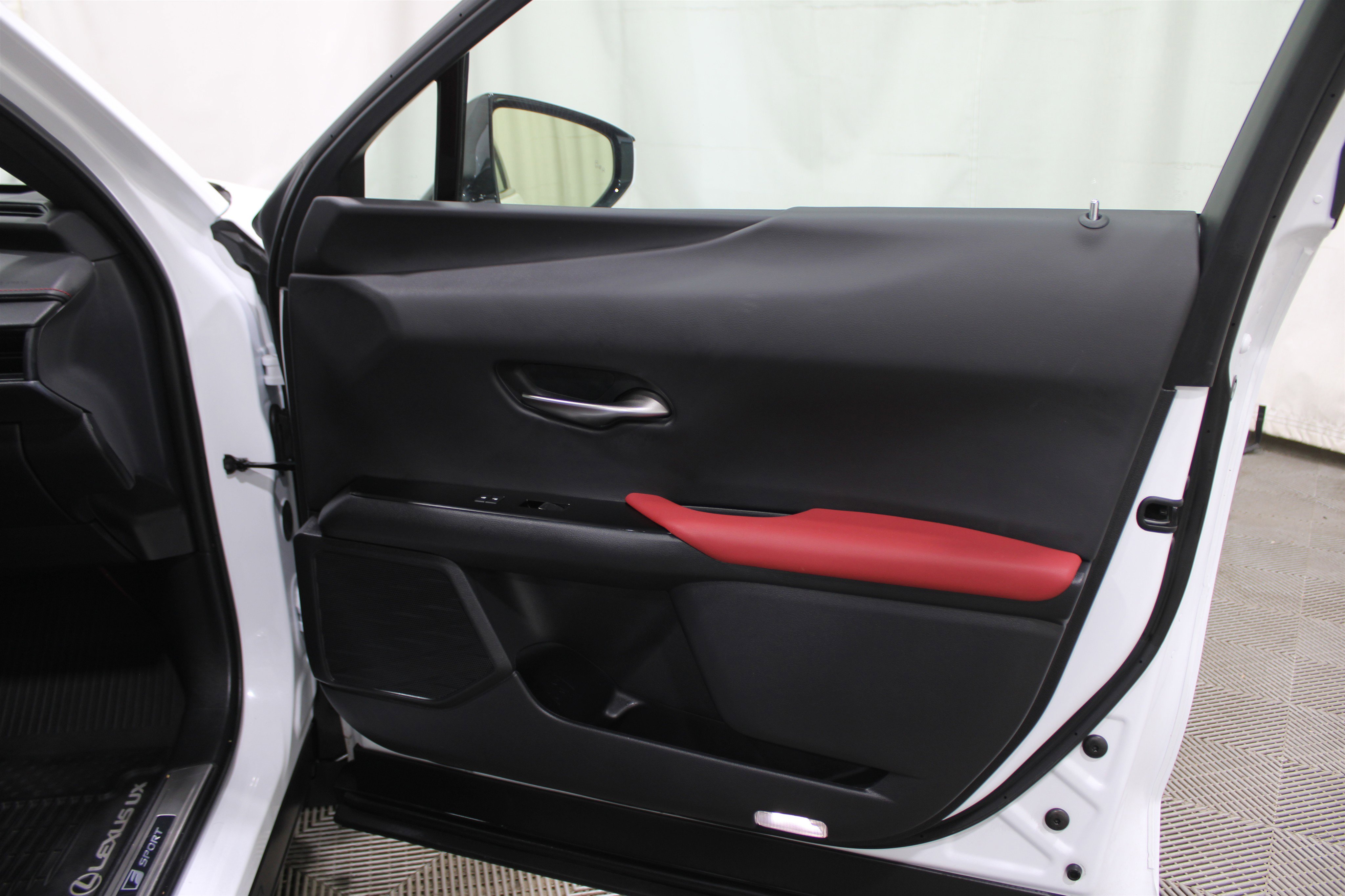 Used 2024 Lexus UX 250h F Sport image 28