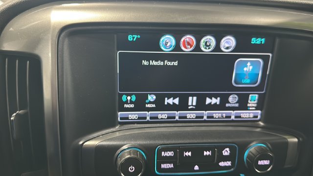 Used 2018 Chevrolet Silverado 1500 LT w/ LT Plus Package AWD/4WD image 16