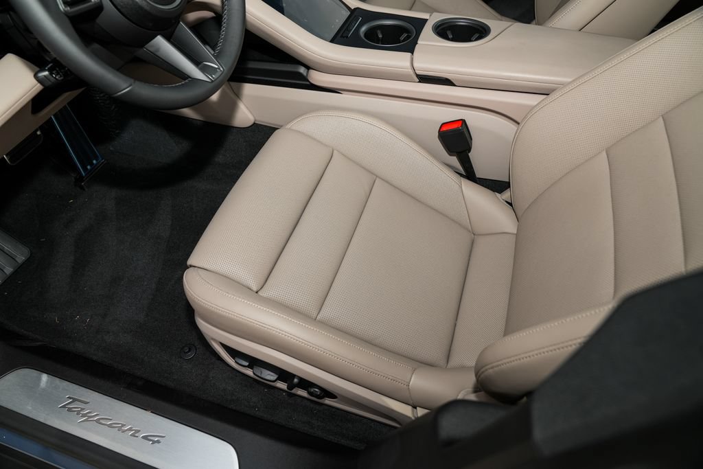 New 2026 Porsche Taycan AWD/4WD image 22