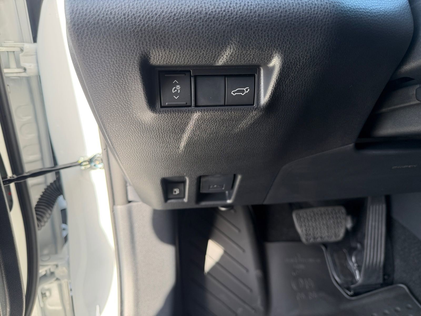New 2026 Toyota RAV4 SE AWD/4WD image 16