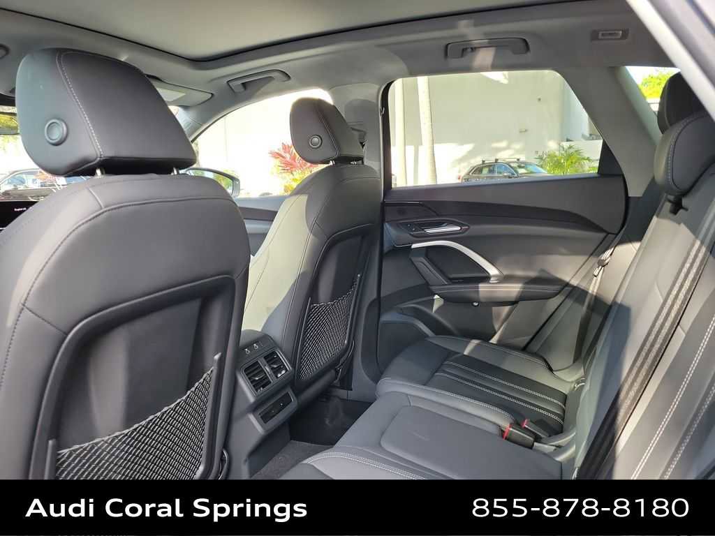 Certified 2025 Audi Q5 Premium w/ Convenience Package image 20