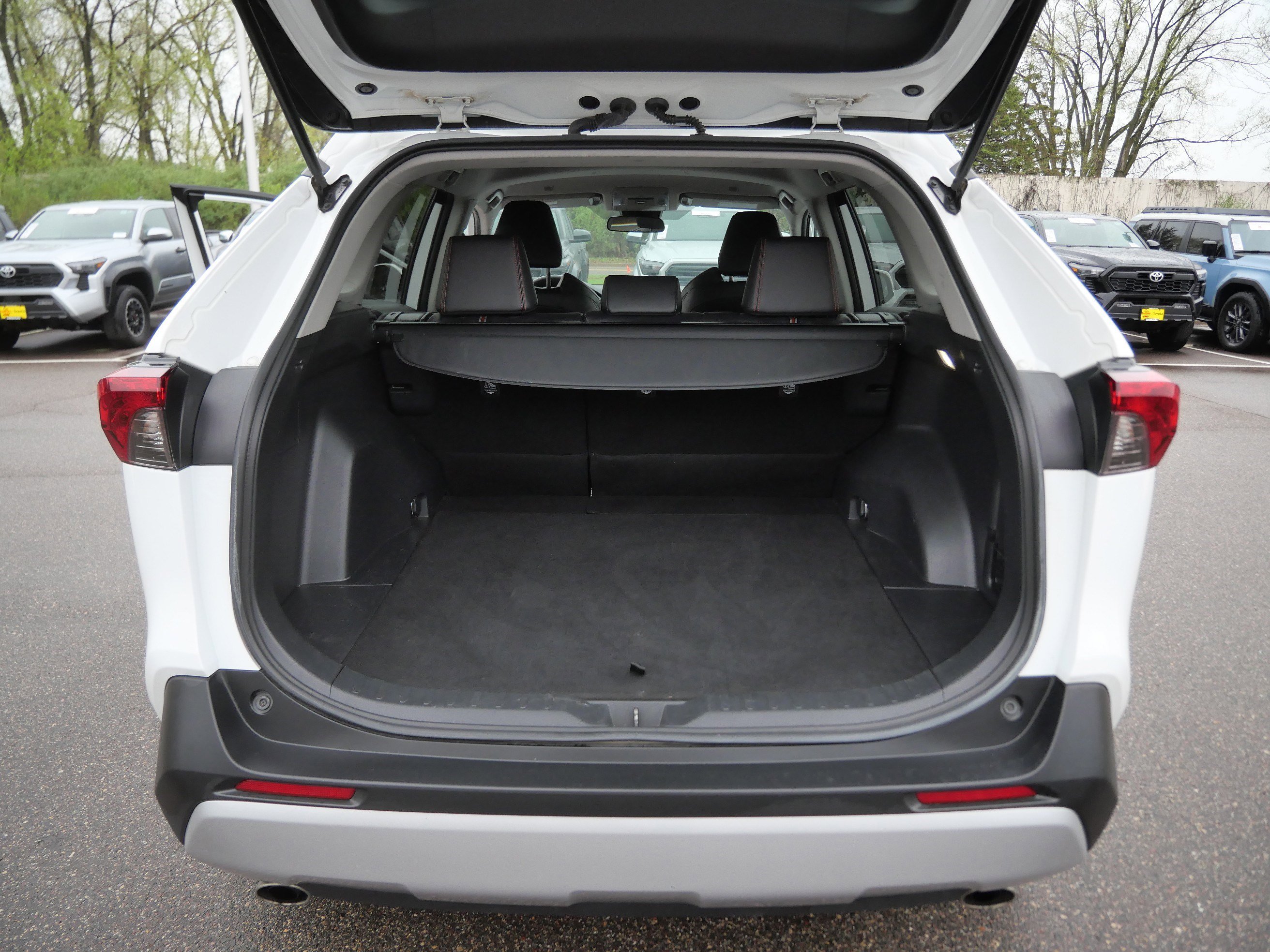 Certified 2024 Toyota RAV4 Adventure AWD/4WD image 19