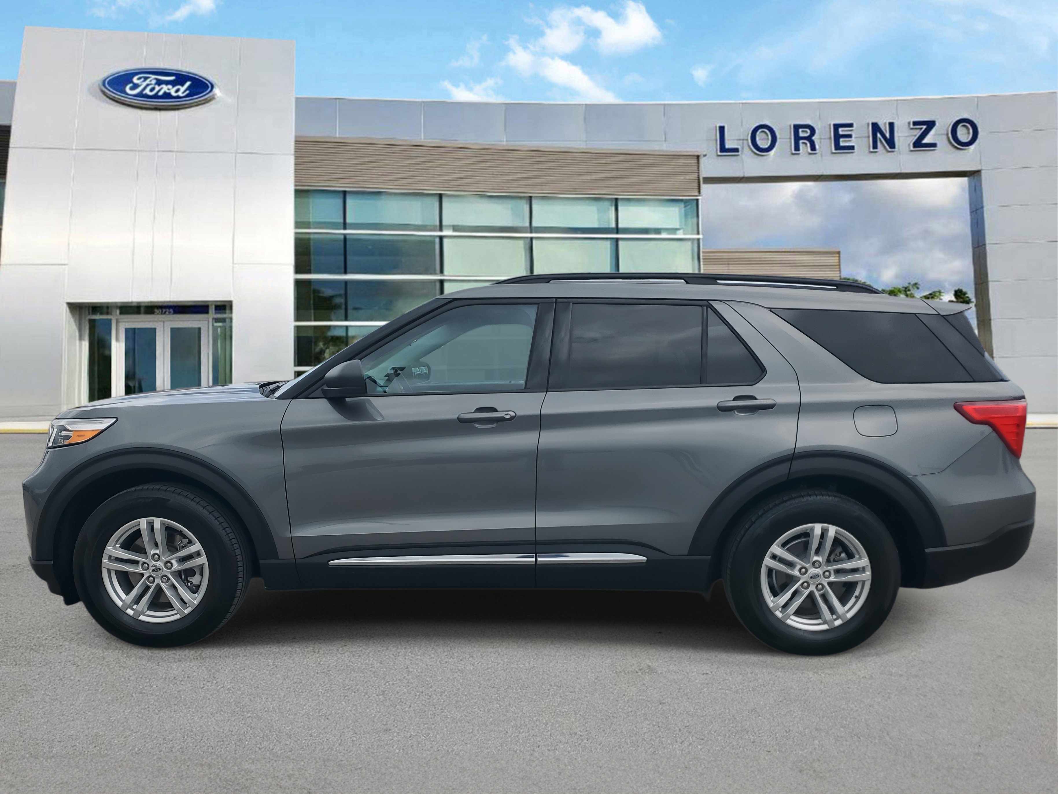 Certified 2023 Ford Explorer XLT image 8