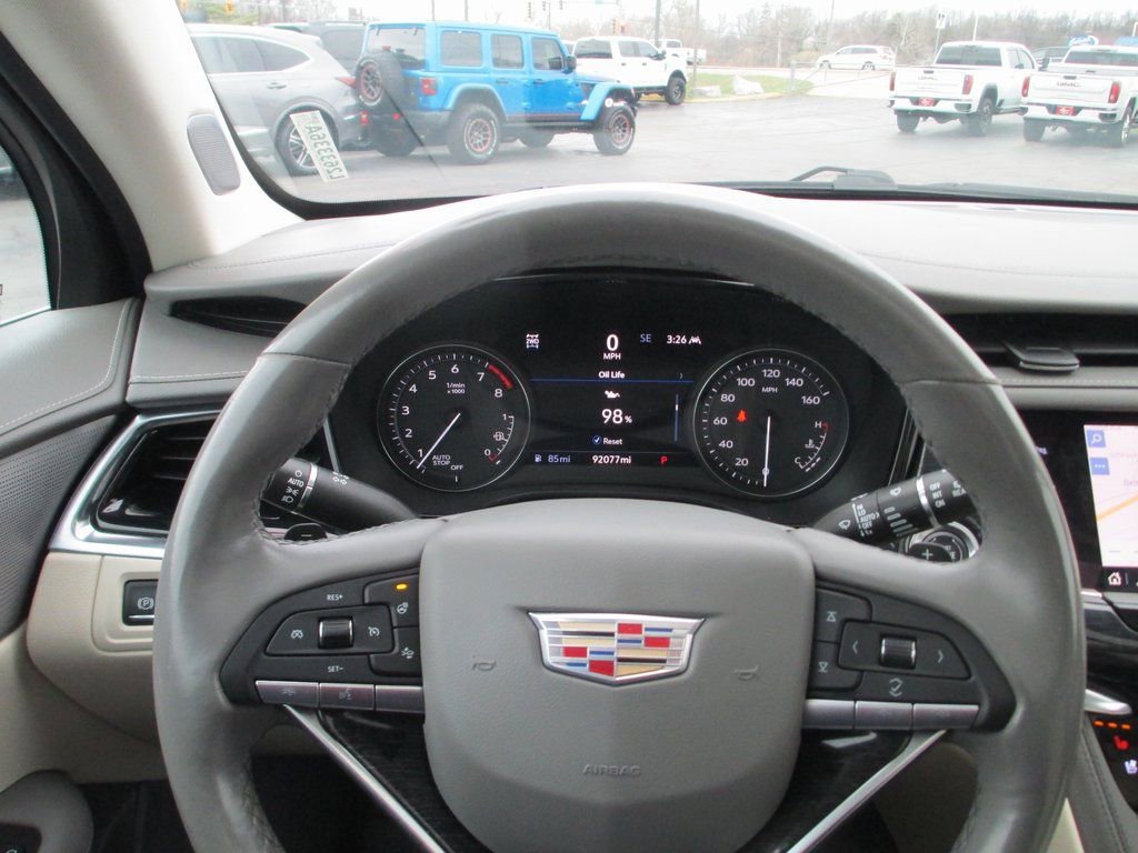 Used 2021 Cadillac XT6 Premium Luxury image 35