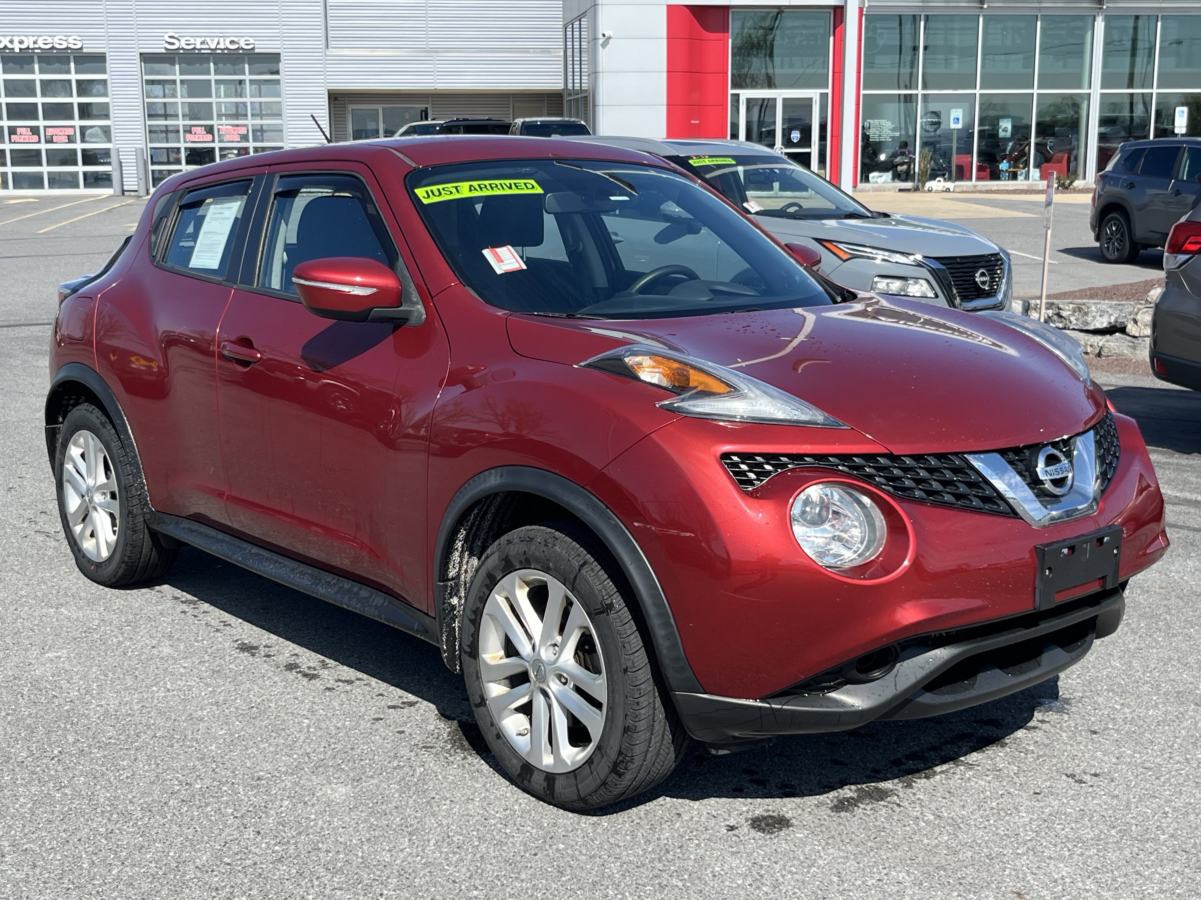 Used 2016 Nissan Juke S image 1