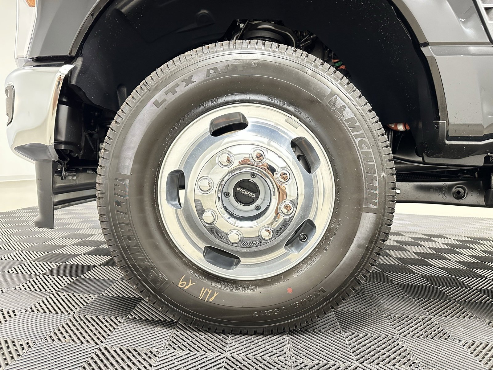 New 2025 Ford F350 XL w/ XL Chrome Package image 6