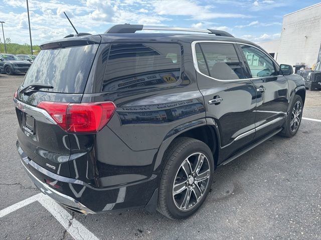 Used 2017 GMC Acadia Denali w/ Technology Package AWD/4WD image 5