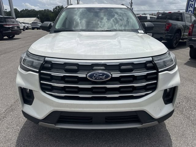 New 2026 Ford Explorer Active w/ Active Comfort Package RWD image 2