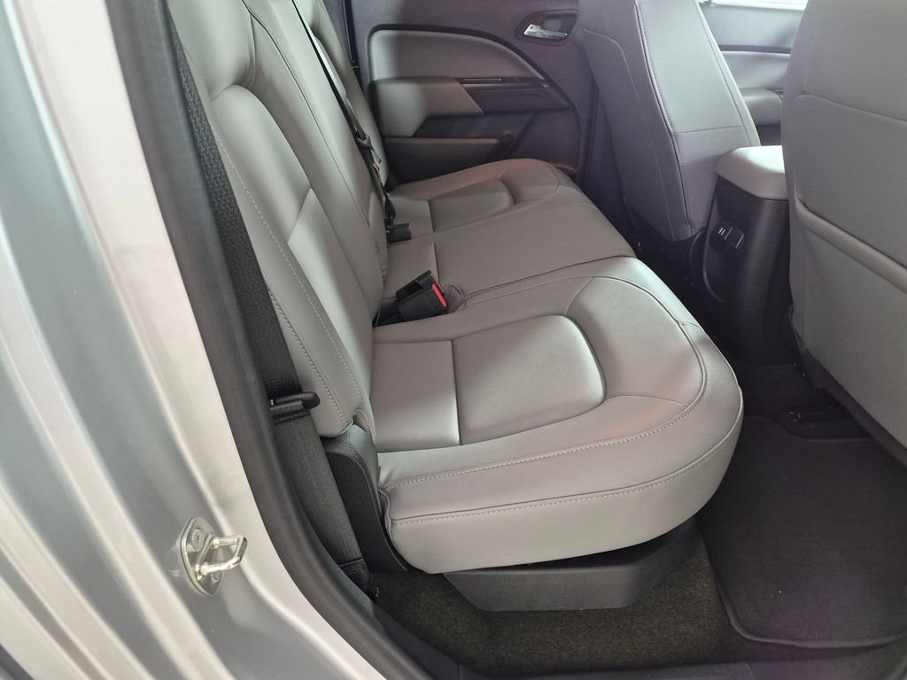 Used 2015 Chevrolet Colorado LT w/ Luxury Package RWD image 26