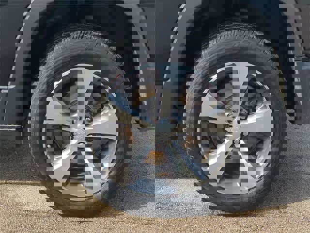 Used 2021 Jeep Cherokee Limited w/ Trailer Tow Group image 13