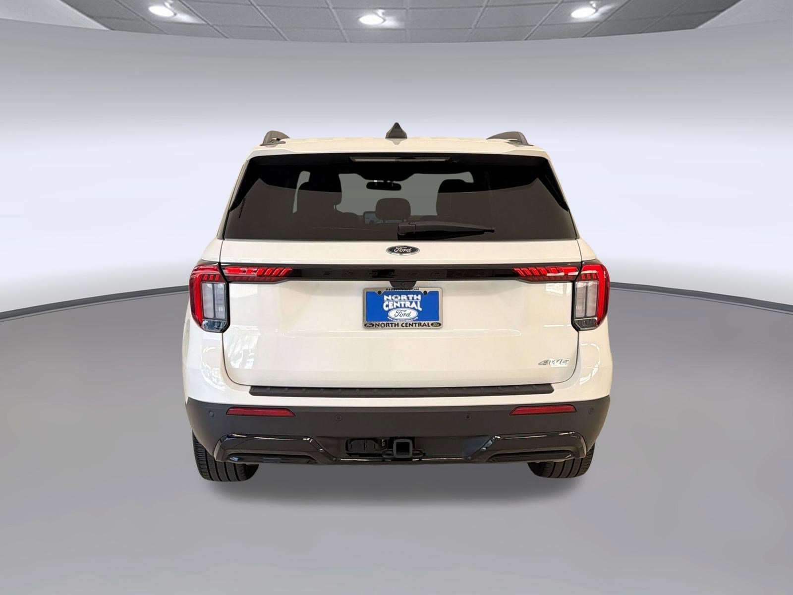 Certified 2025 Ford Explorer ST-Line w/ ST-Line Street Pack AWD/4WD image 10