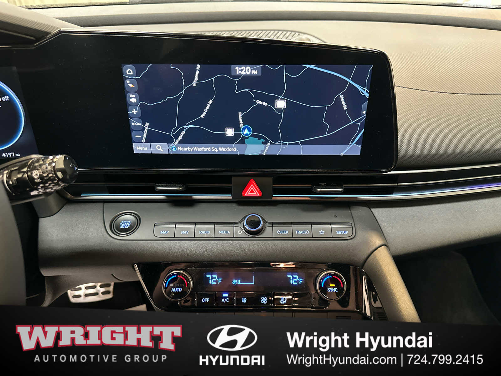 Certified 2025 Hyundai Elantra SEL image 25