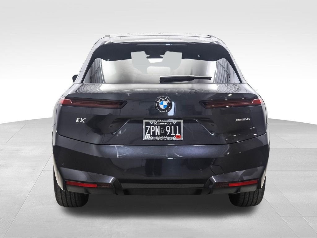 Used 2026 BMW iX xDrive45 image 4