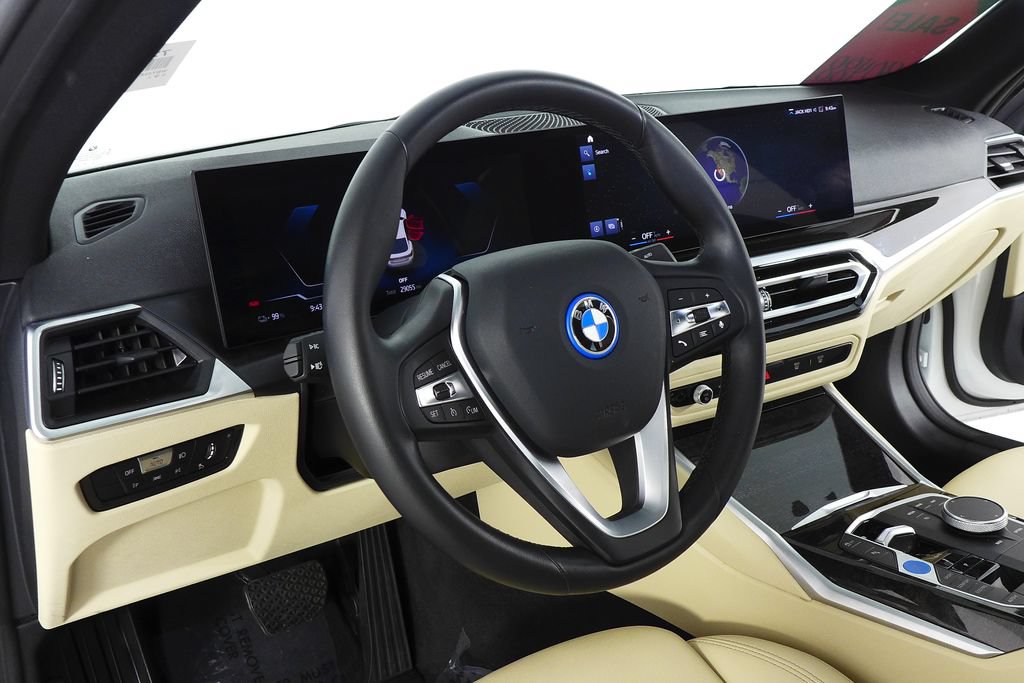 Certified 2023 BMW i4 eDrive35 RWD image 31
