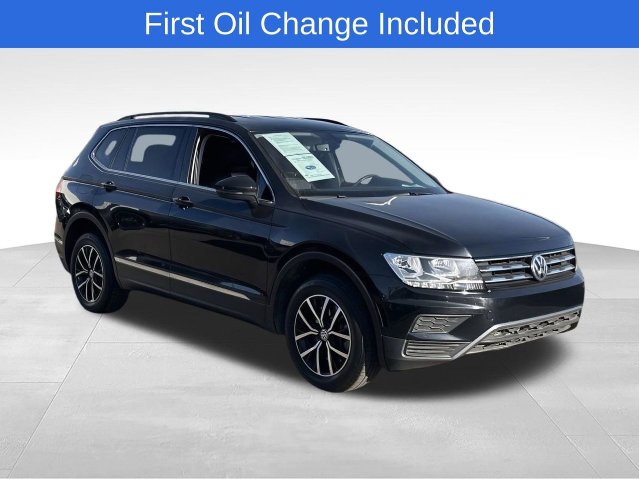 Used 2021 Volkswagen Tiguan SE FWD image 2