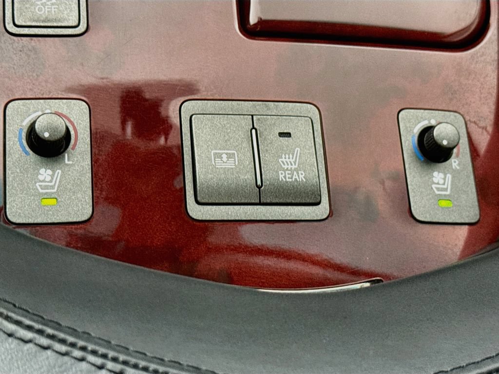Used 2008 Lexus LS 460 RWD image 24