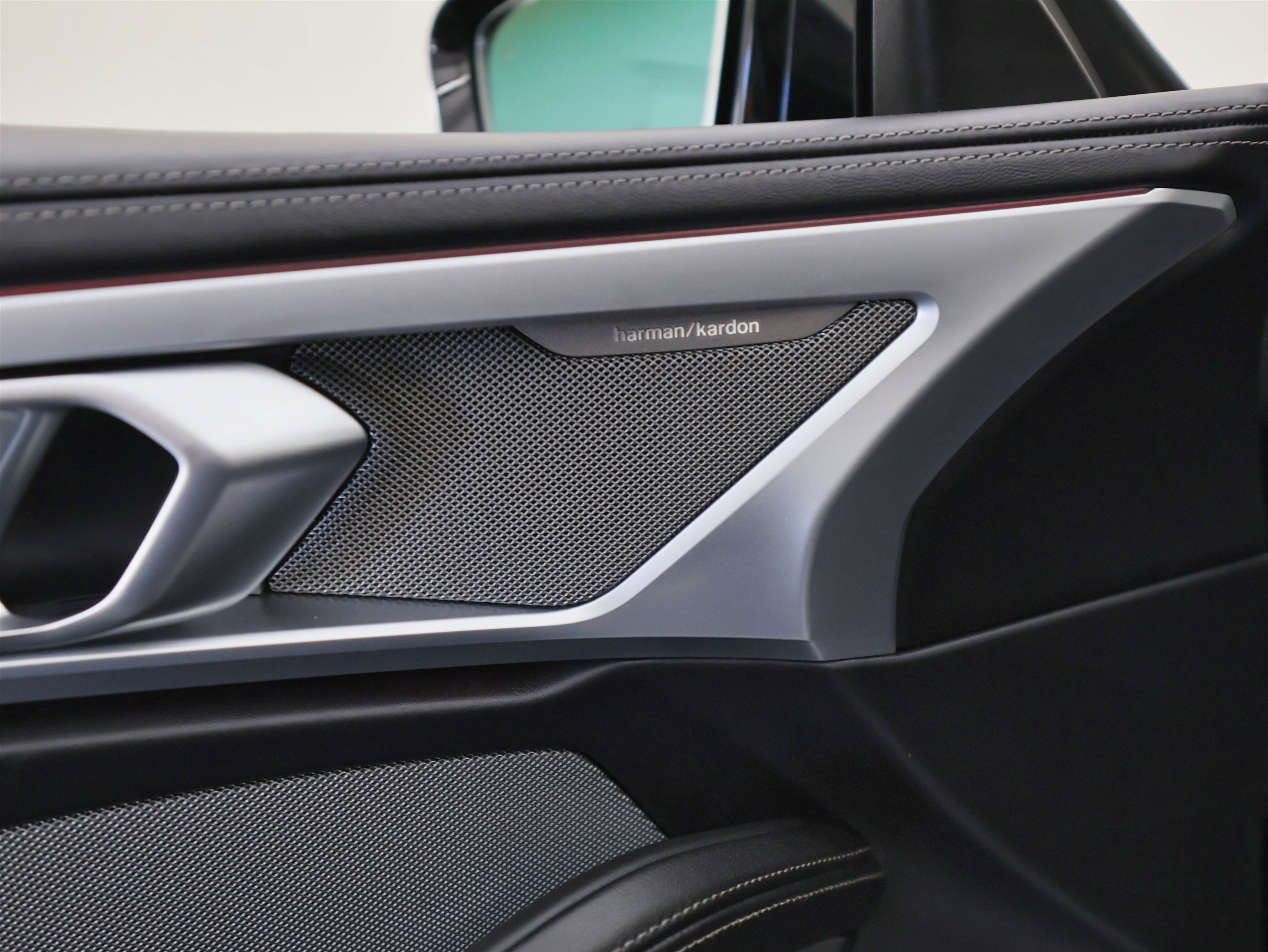 Used 2021 BMW M850i xDrive Convertible image 26