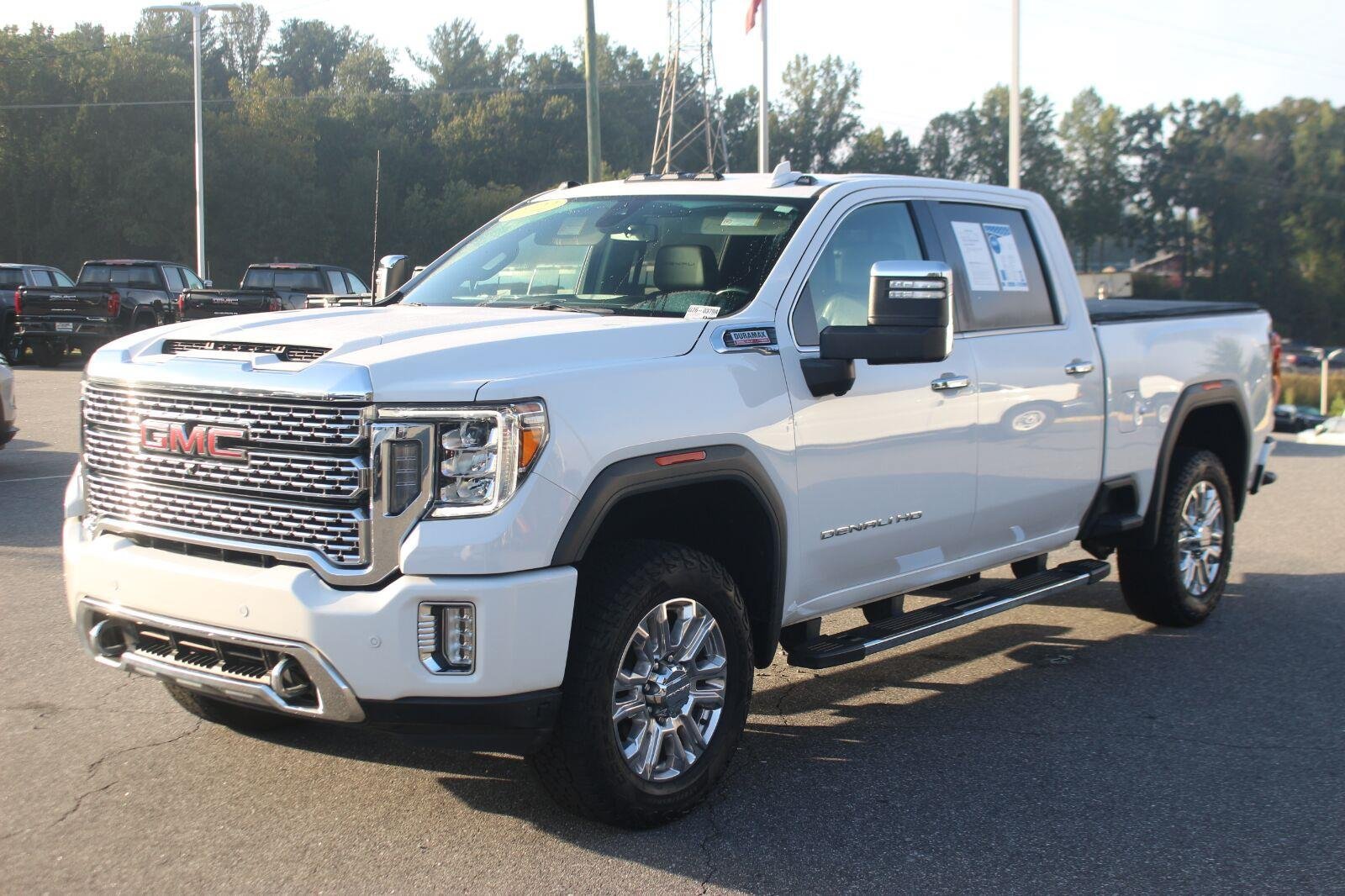 Used 2022 GMC Sierra 2500 Denali AWD/4WD image 3