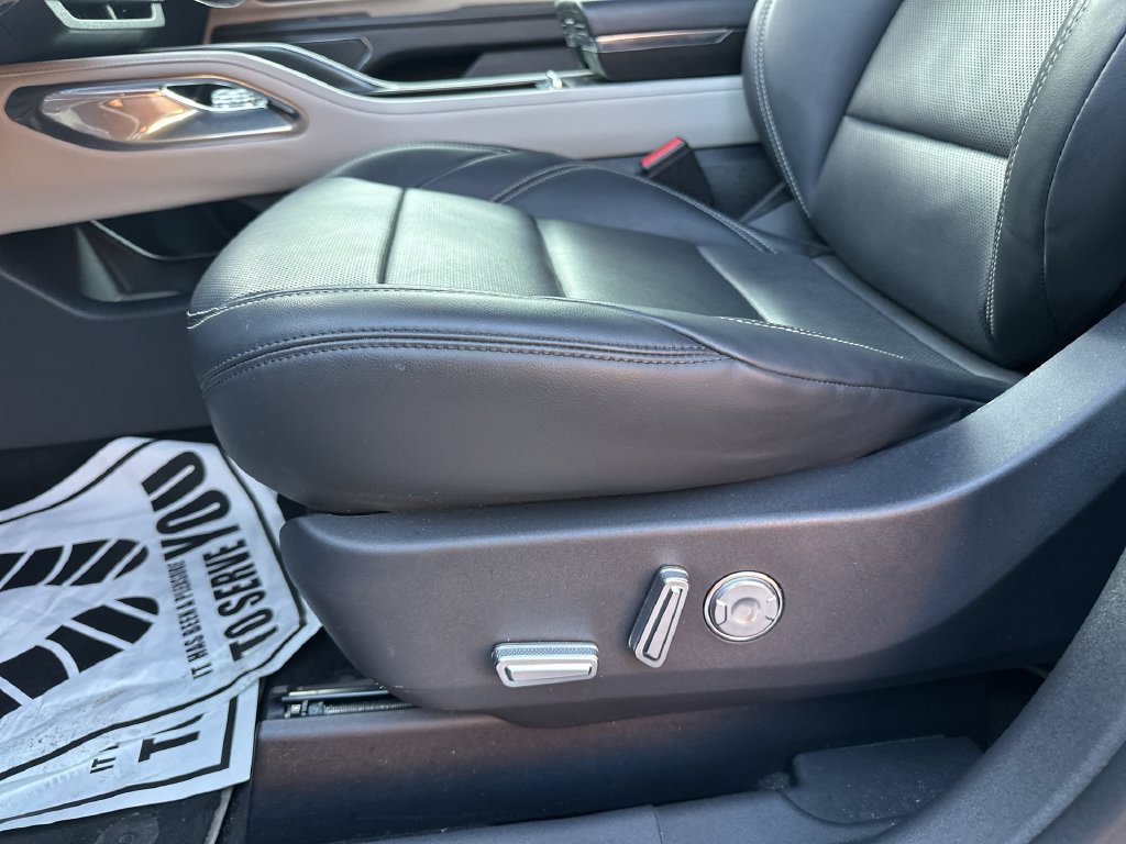 Certified 2024 Lincoln Nautilus Premier AWD/4WD image 14