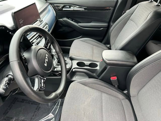Used 2023 Kia Seltos Nightfall Edition image 12