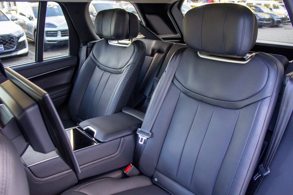 Used 2023 Land Rover Range Rover First Edition AWD/4WD image 22