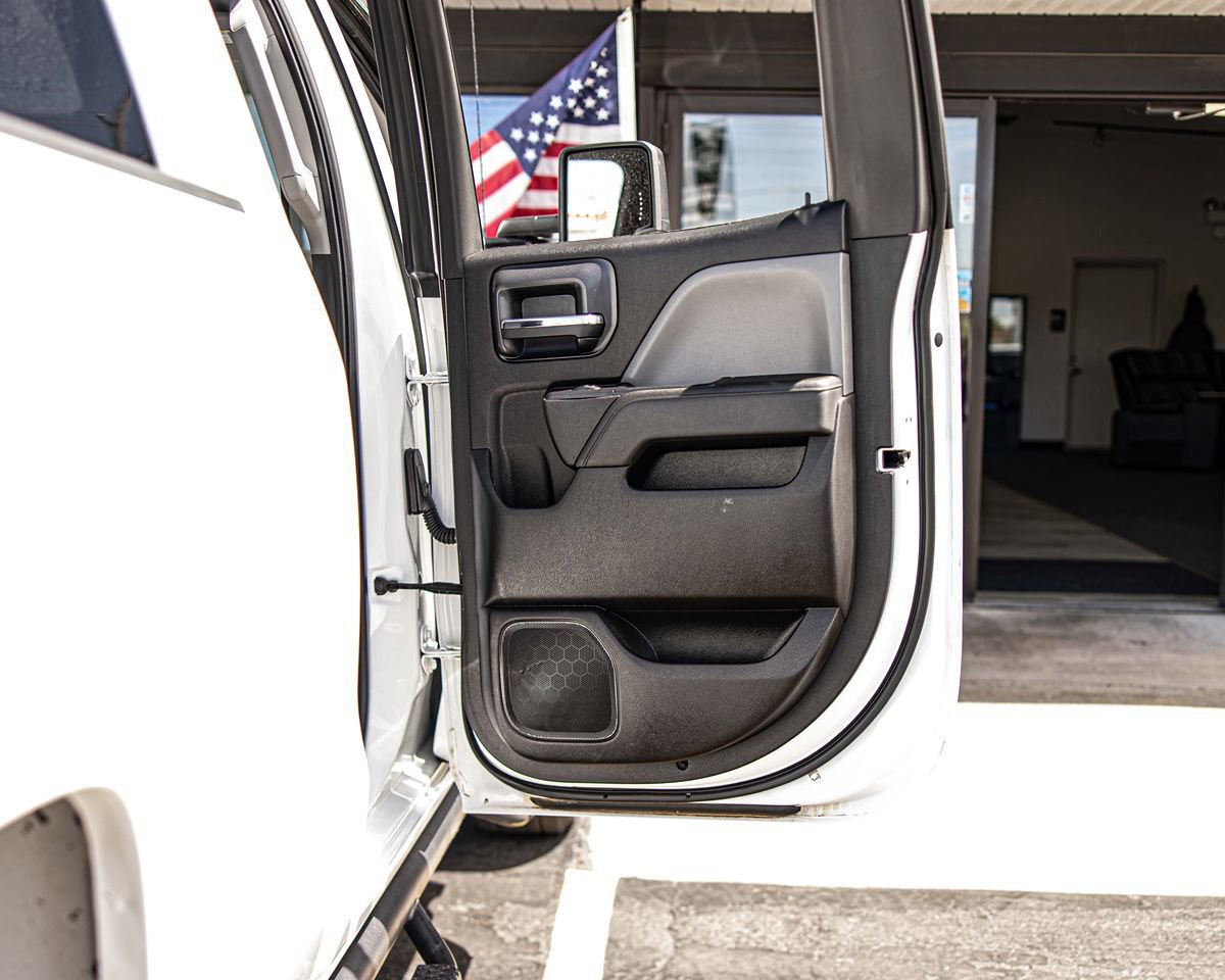 Used 2019 Chevrolet Silverado 2500 W/T AWD/4WD image 34