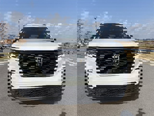 New 2025 Honda Pilot Sport image 8