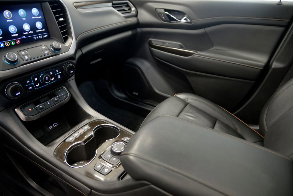 Used 2022 GMC Acadia AT4 w/ Technology Package image 27