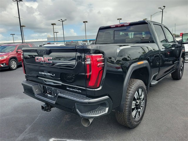 New 2025 GMC Sierra 2500 Denali w/ Denali Reserve Package image 3