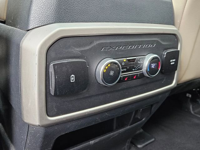 Used 2024 Ford Expedition Max Limited image 11