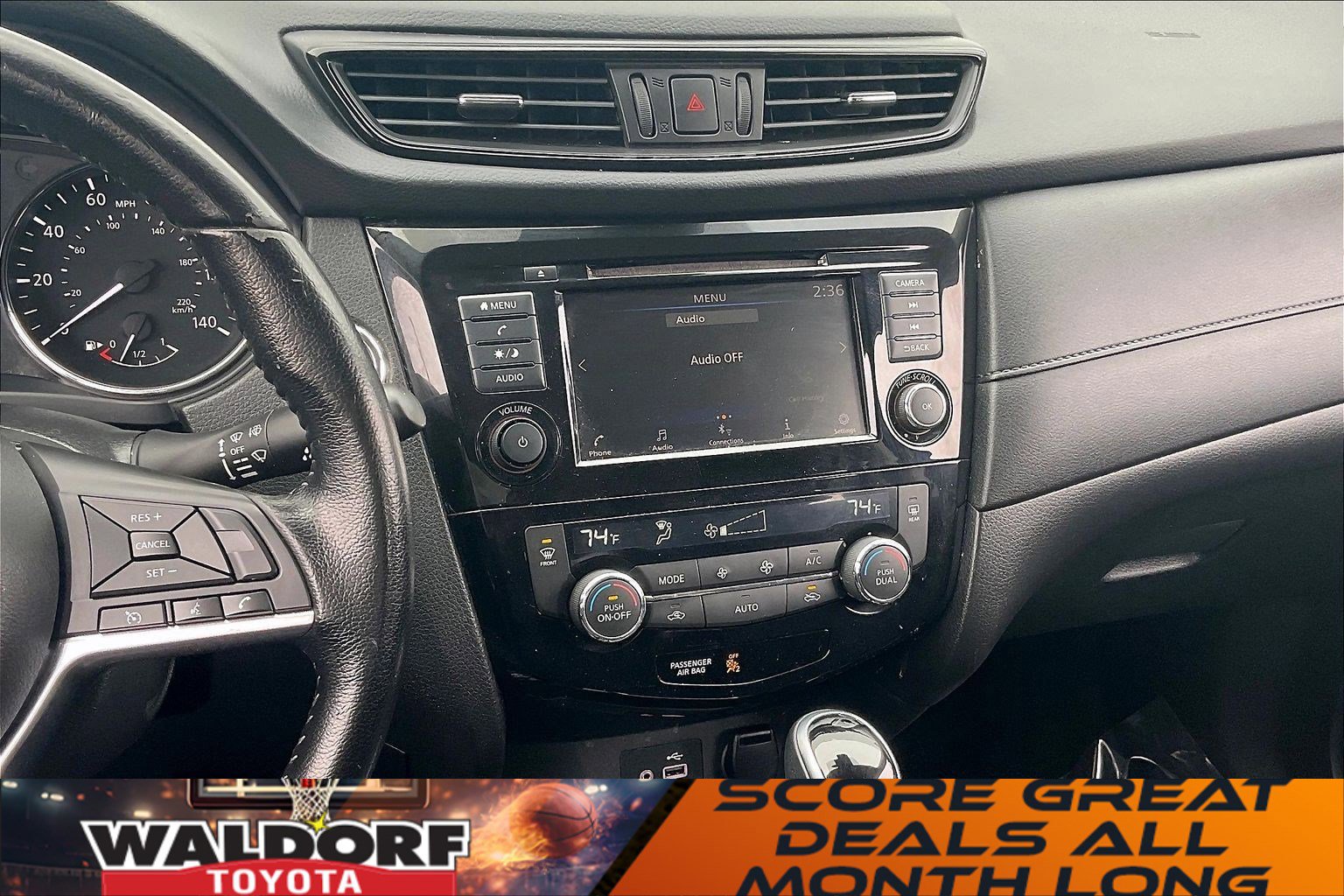 Used 2020 Nissan Rogue SV image 7