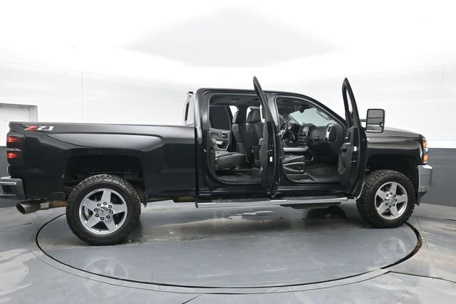 Used 2019 Chevrolet Silverado 2500 LTZ w/ Duramax Plus Package AWD/4WD image 54