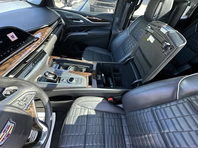Certified 2023 Cadillac Escalade Sport Platinum w/ LPO, ONYX Package AWD/4WD image 29