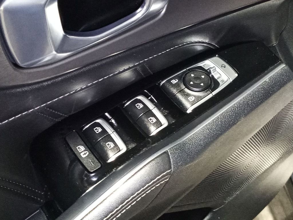 Used 2023 Kia Sorento SX image 13