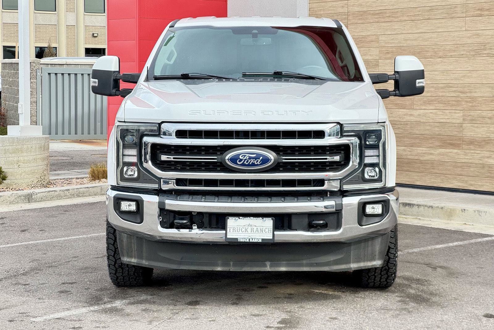 Used 2020 Ford F250 Lariat w/ Lariat Value Package AWD/4WD image 3