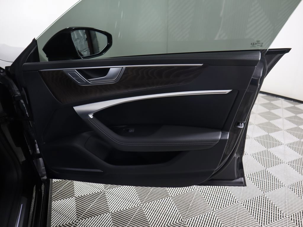 Certified 2021 Audi A7 e Premium Plus w/ Executive Package image 26