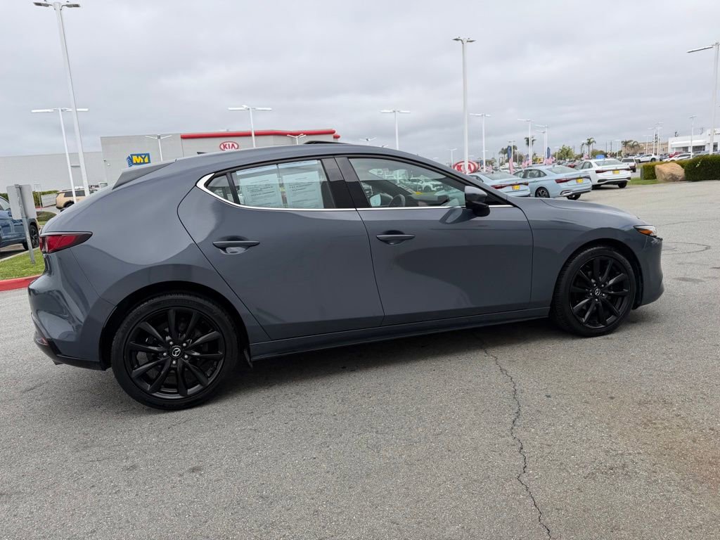 Used 2019 MAZDA MAZDA3 Hatchback w/ Premium Package FWD image 7