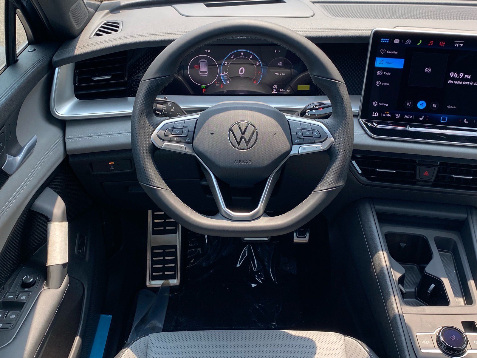 New 2026 Volkswagen Tiguan SE R-Line AWD/4WD image 5