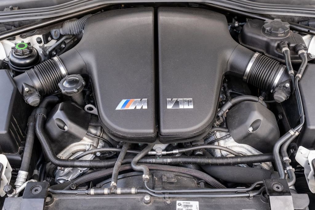 Used 2007 BMW M6 Convertible RWD image 29