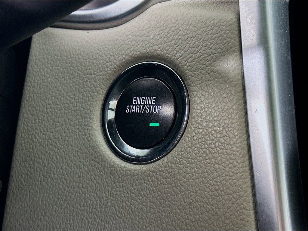 Used 2015 Cadillac SRX Performance w/ Driver Awareness Package image 20