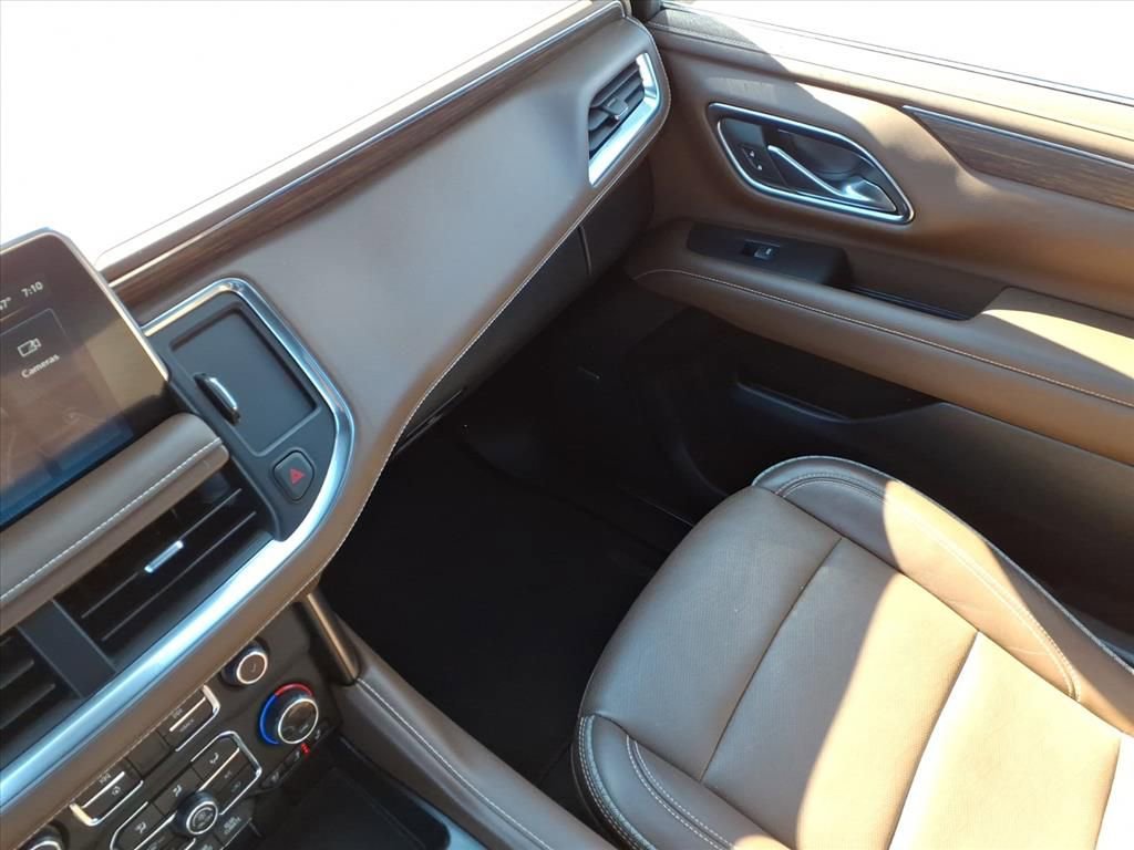 Used 2023 Chevrolet Tahoe High Country AWD/4WD image 27