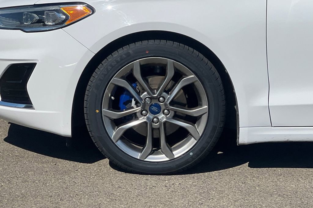 Used 2020 Ford Fusion SEL FWD image 26