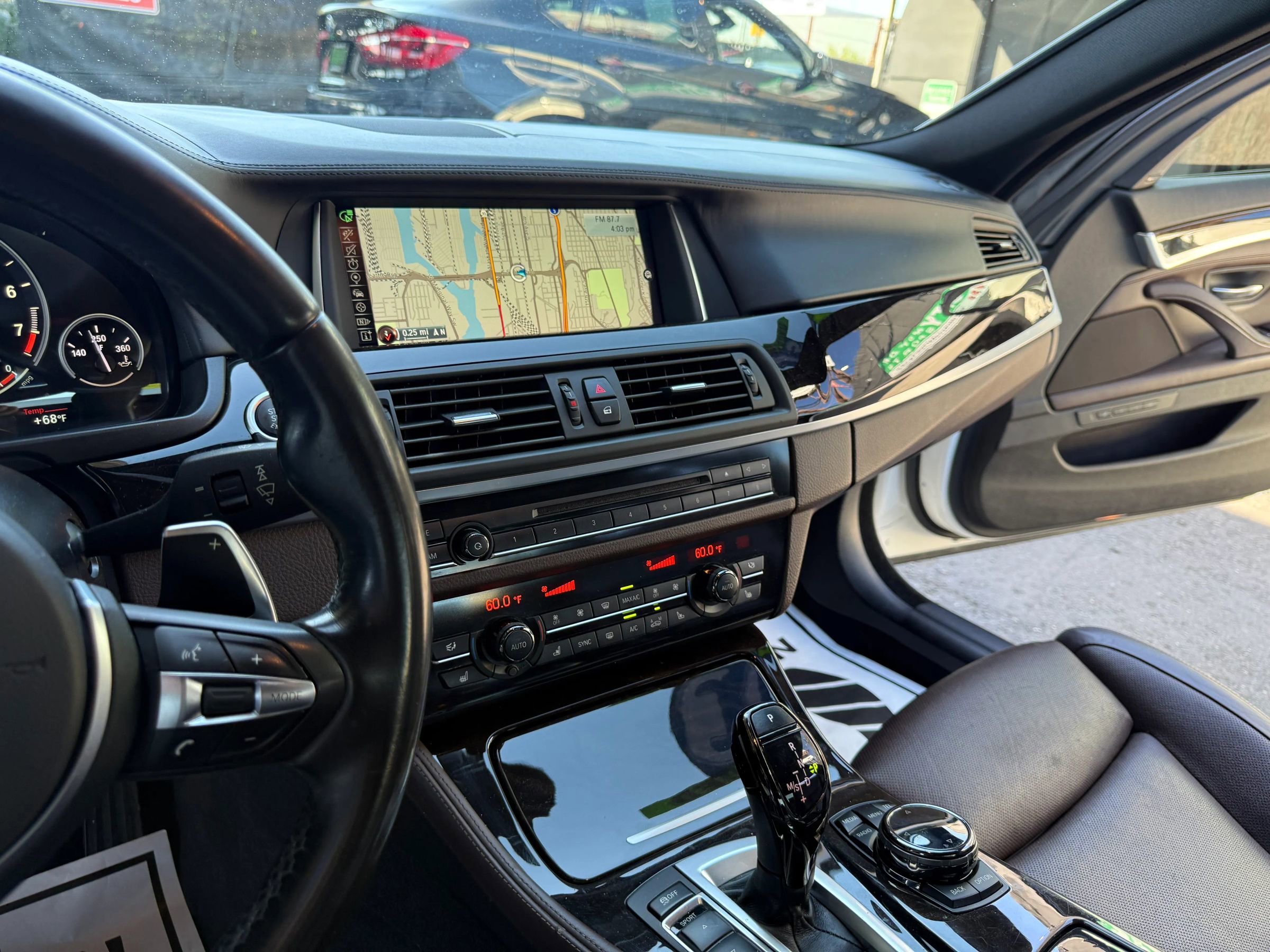 Used 2015 BMW 550i Sedan RWD image 10