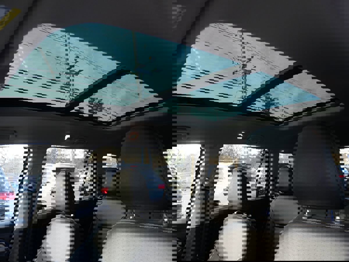 Used 2019 Volkswagen Atlas SEL R-Line image 11