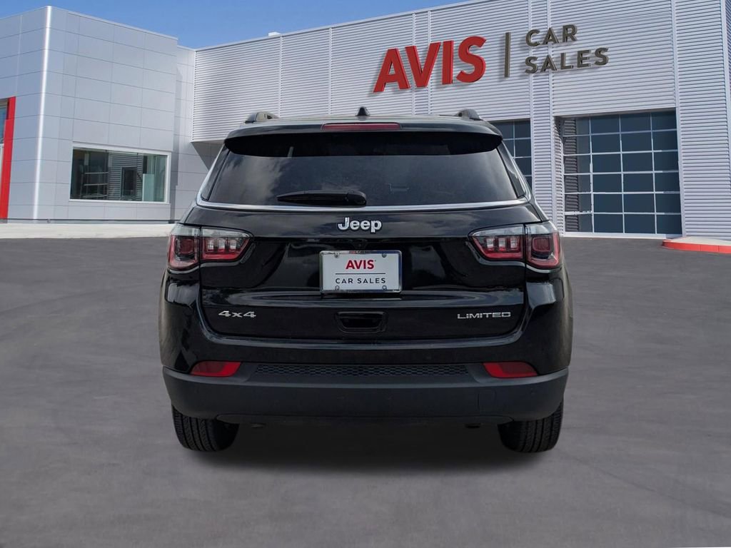 Used 2025 Jeep Compass Limited image 5