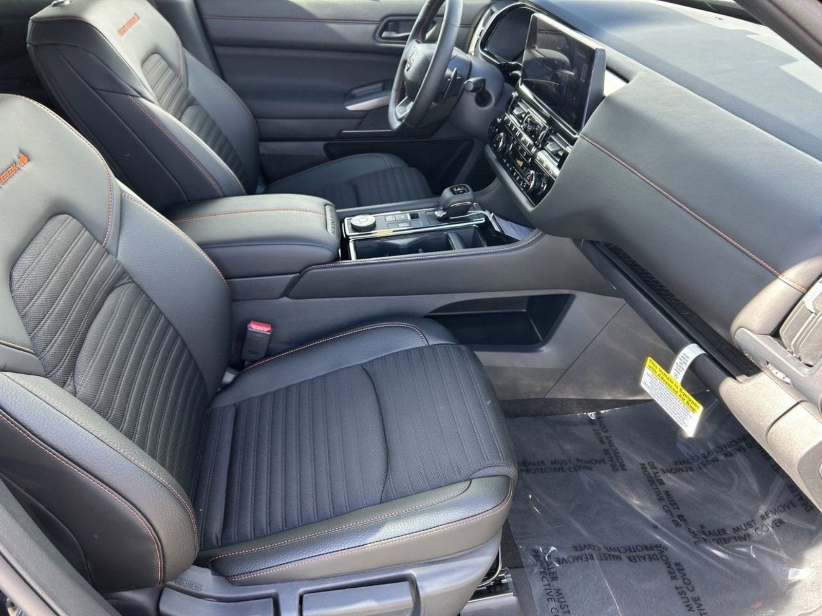 New 2026 Nissan Pathfinder Rock Creek w/ Rock Creek Premium Package AWD/4WD image 9