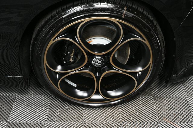 New 2025 Alfa Romeo Giulia w/ Driving Assist Package image 9